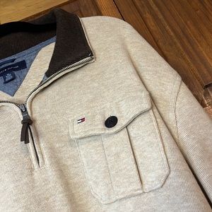 TOMMY HILFIGER 1/4 ZIP SWEATSHIRT